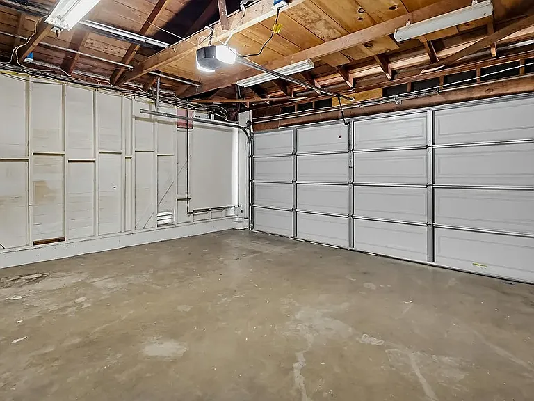 465 Meadowbrook Dr — Photo 61