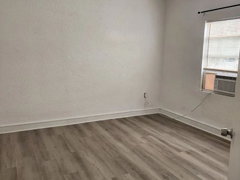 20 E Avenue B #1 — Photo 5