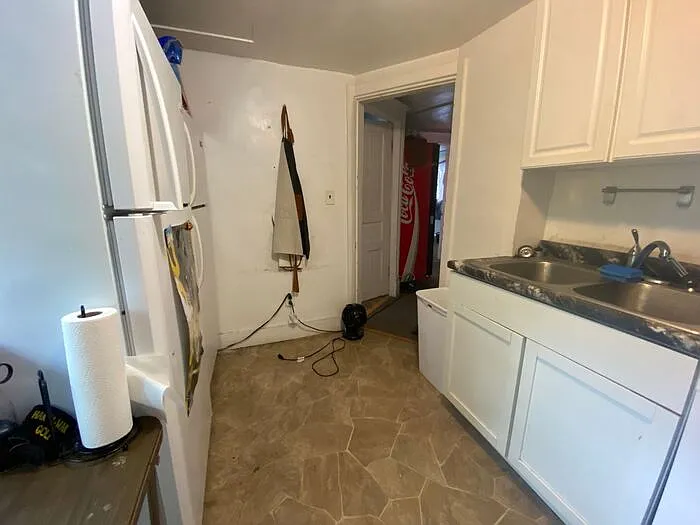 530 E Washington St — Photo 14