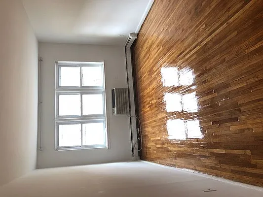 Rented by 18 REALTY | media 10