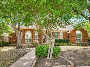 1217 Case Dr, Mesquite, TX 75181