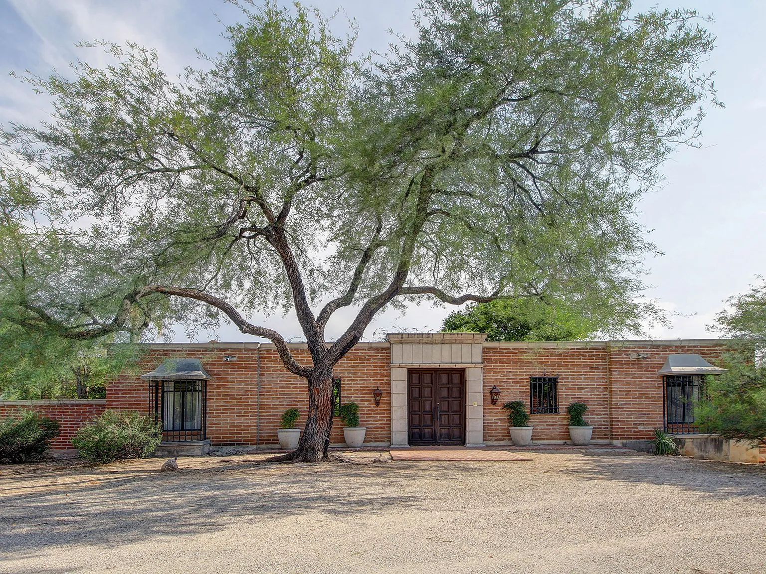 3 bed, 4.5 bath, 3126 sqft, $3,400 — Photo 1