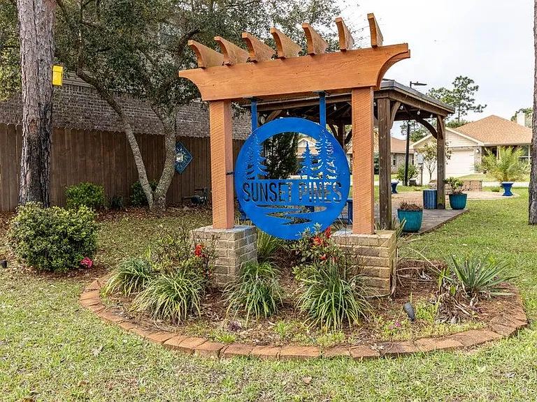 2025 Sunset Pine Way — Photo 32