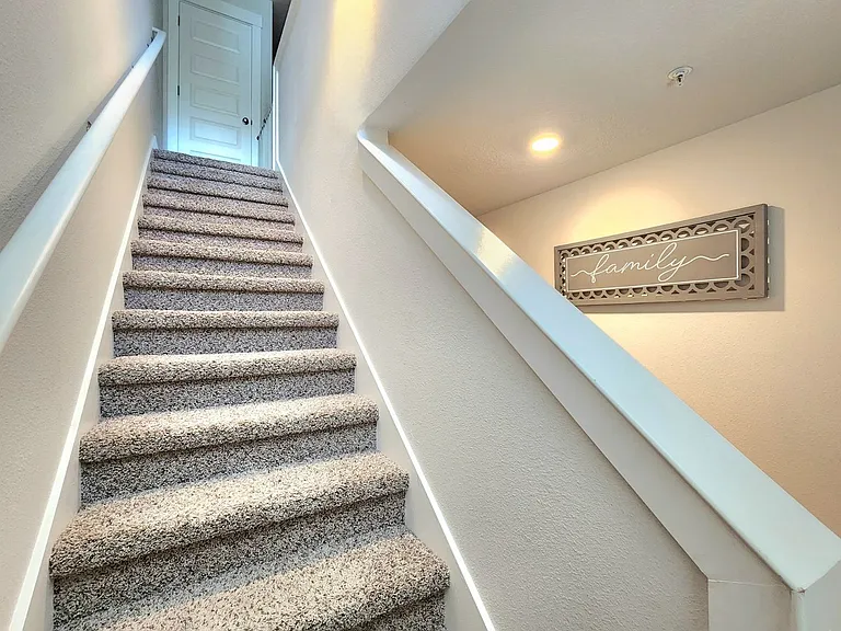 1512 Iroquois Ct — Photo 17