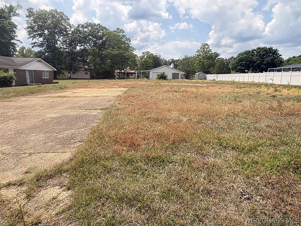 1st image of 876 Camilla Ave