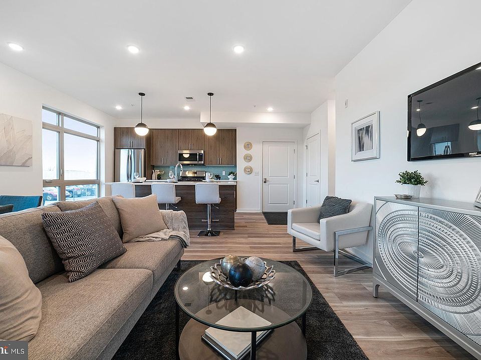 1st image of 2031 E Lehigh Ave #21D
