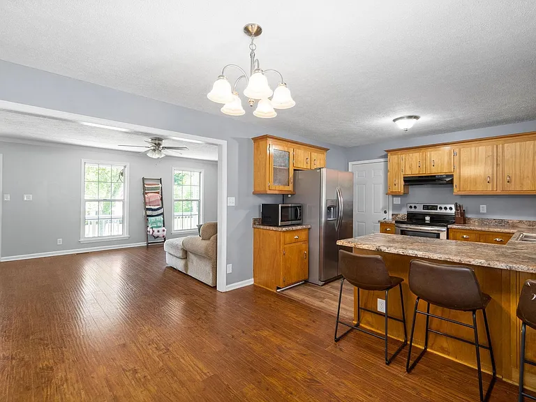 1740 Broadripple Dr — Photo 3