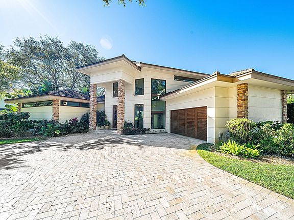 2nd image of 18163 SE Ridgeview Drive