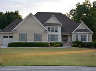 717 Lincoln Dr, Winder, GA 30680