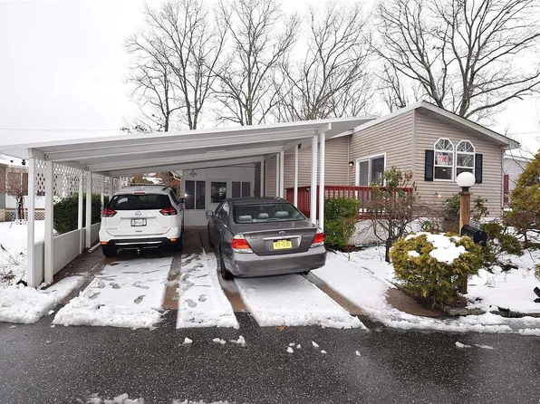 1661-120 Old Country Road, Riverhead, NY 11901