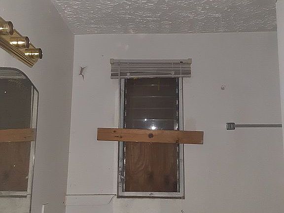 2nd image of 1431 McConihe St