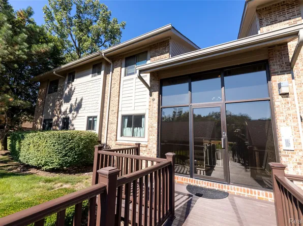 11733 Sycamore Dr #7, Plymouth, MI 48170