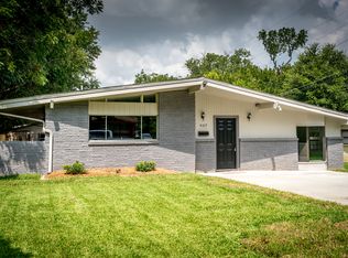 937 NW 9th St, Grand Prairie, TX 75050