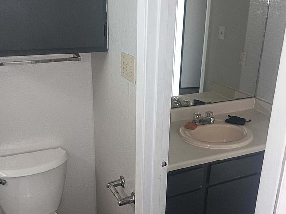 5th image of 9602 Sugar Hill Dr #B