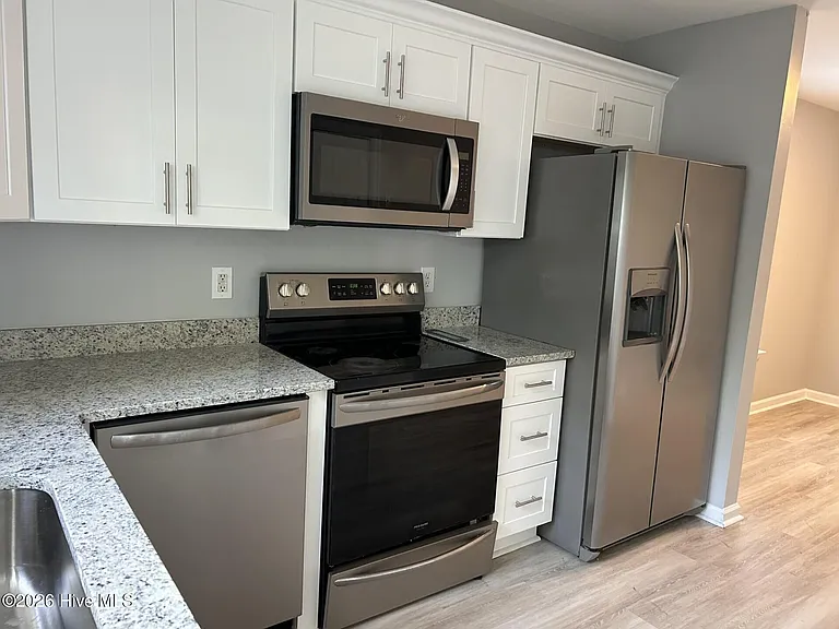 4461 Belair Dr #3 — Photo 10