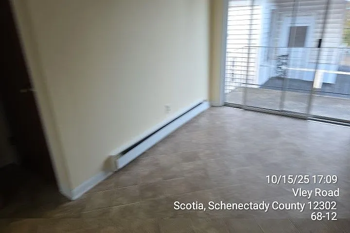 2 bed, 1.0 bath, 650 sqft, $1,500 — Photo 4