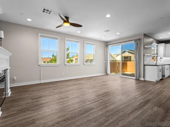 4326 Star Path Way Unit 1, Oceanside, CA 92056