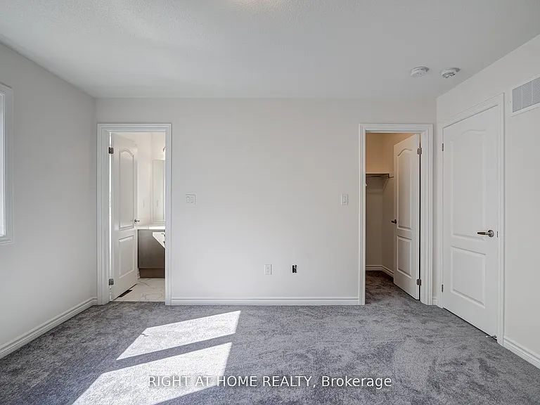 96 Connell Dr — Photo 19