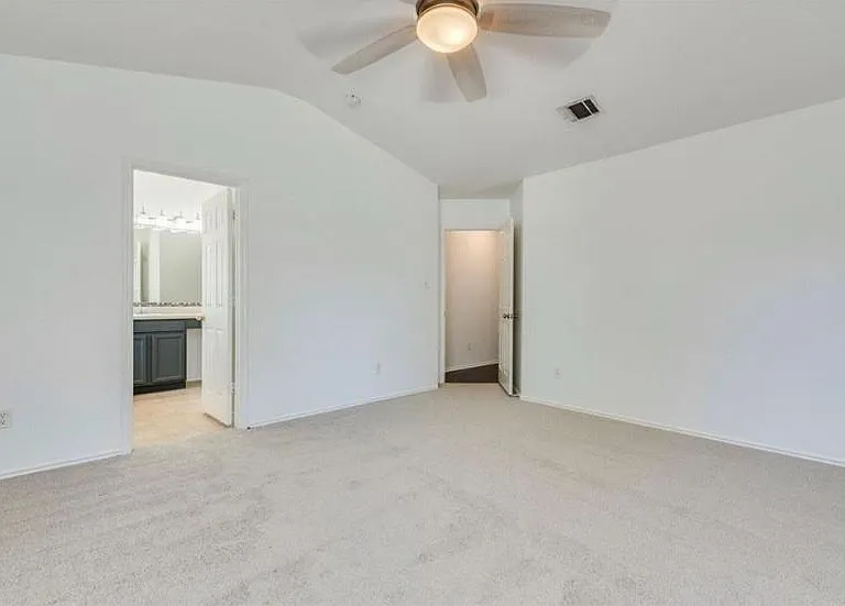 158 Hogan — Photo 12