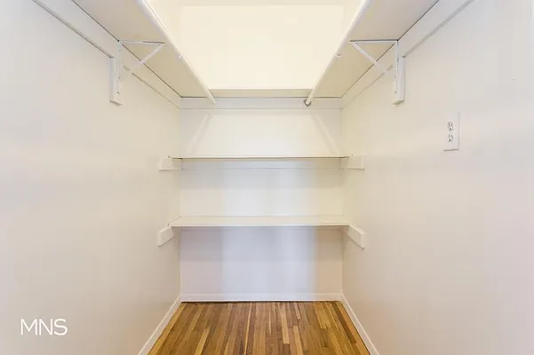 Rented by MNS Marketing | media 10