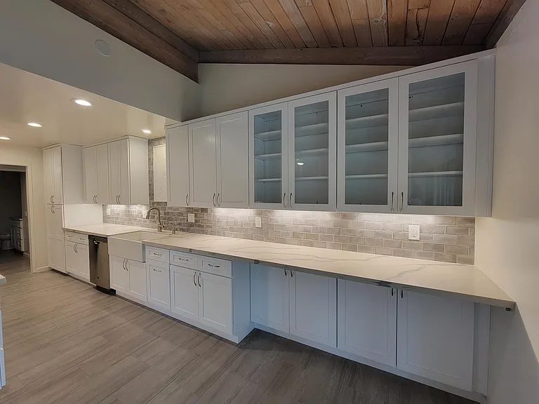 2638 State St — Photo 9