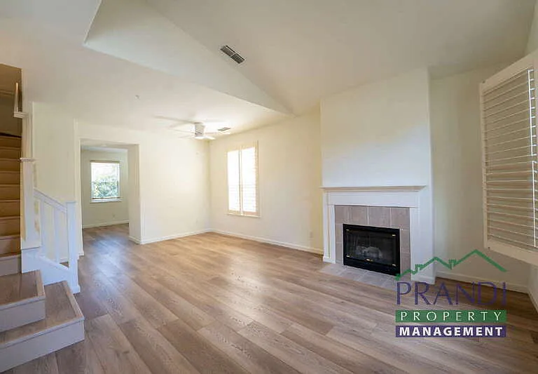82 Arnold Dr — Photo 6