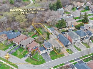 133 Cornelius Pkwy, Toronto, ON M6L 2K7