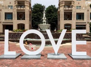 12009 Taliesin Pl APT 15, Reston, VA 20190