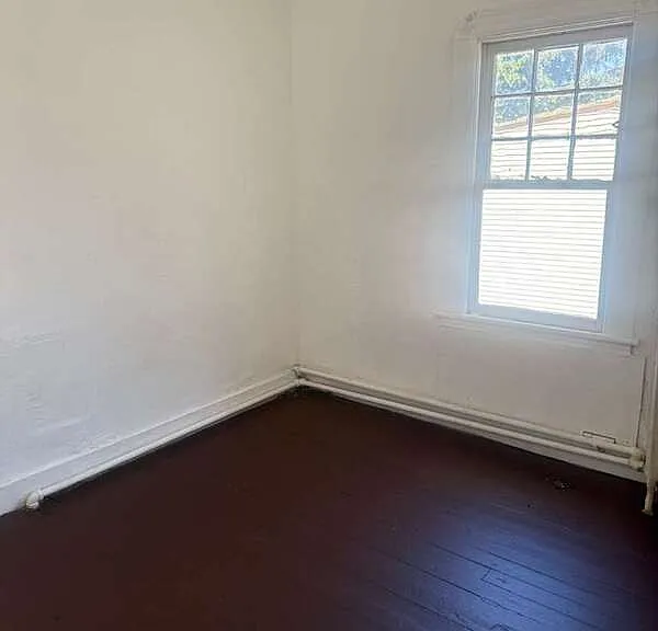 476 Hudson Ave #3 — Photo 11