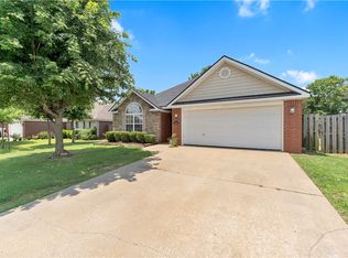3002 S Arkansas St, Rogers, AR 72758