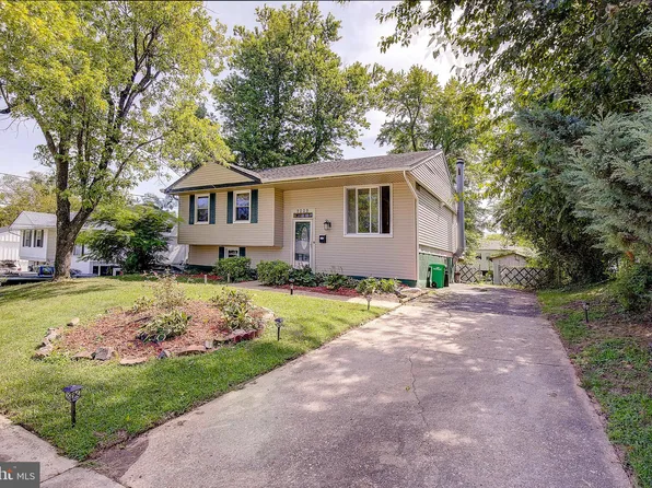 9209 Roxanne Dr, Lanham, MD 20706
