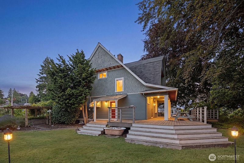3rd image of 732 S Summit Avenue