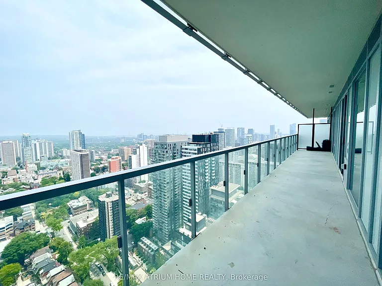 3 Gloucester St #4303 — Photo 31
