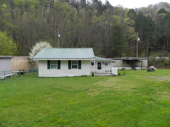 445 Feds Creek Rd, Fedscreek, KY 41524