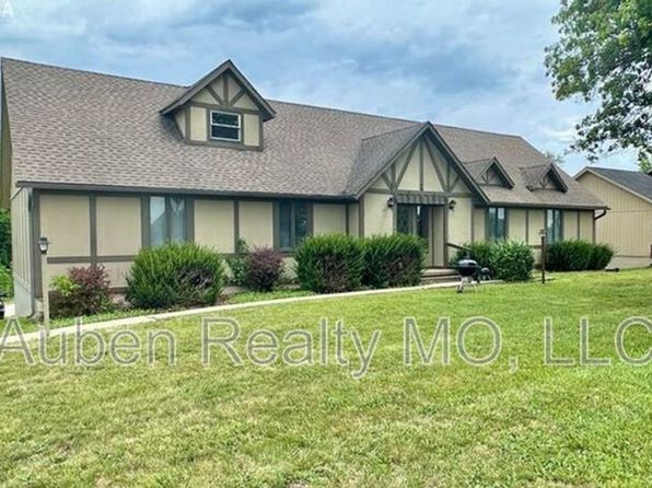 11763 Wood Oak Ave APT 3