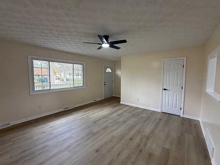 3968 Ganyard Ave — Photo 15