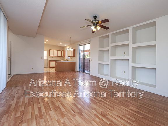 4th image of 2927 N Cardell Cir