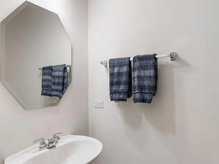11161 Vermont Cir — Photo 2