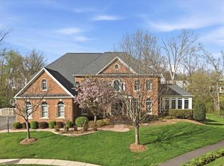25770 Mayville Ct, Chantilly, VA