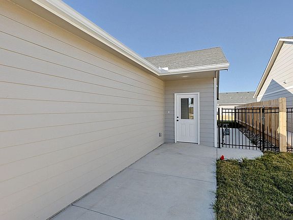 2nd image of 3835 S Bluelake Ct