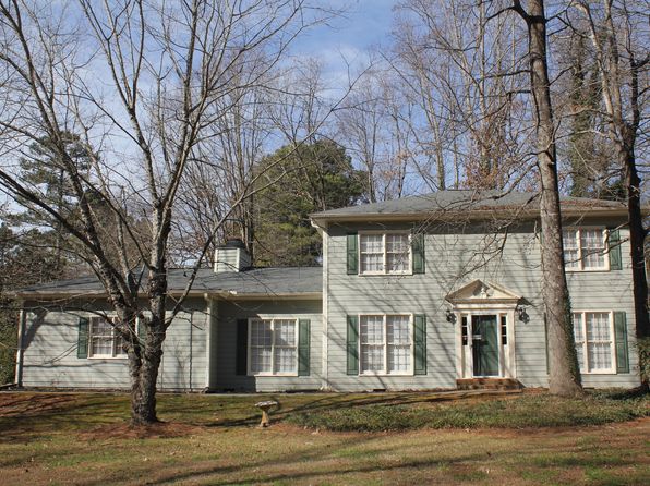 2677 Colony Cir
