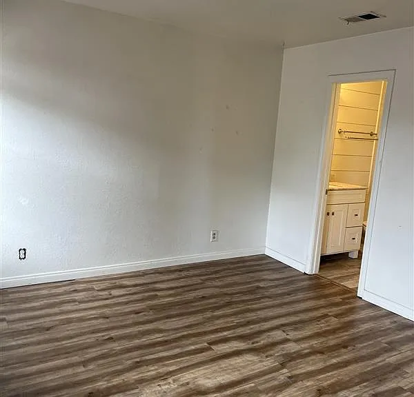 1452 Diamond St — Photo 10