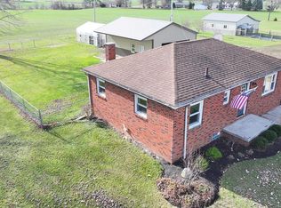 2739 Holtz Rd, Shelby, OH 44875