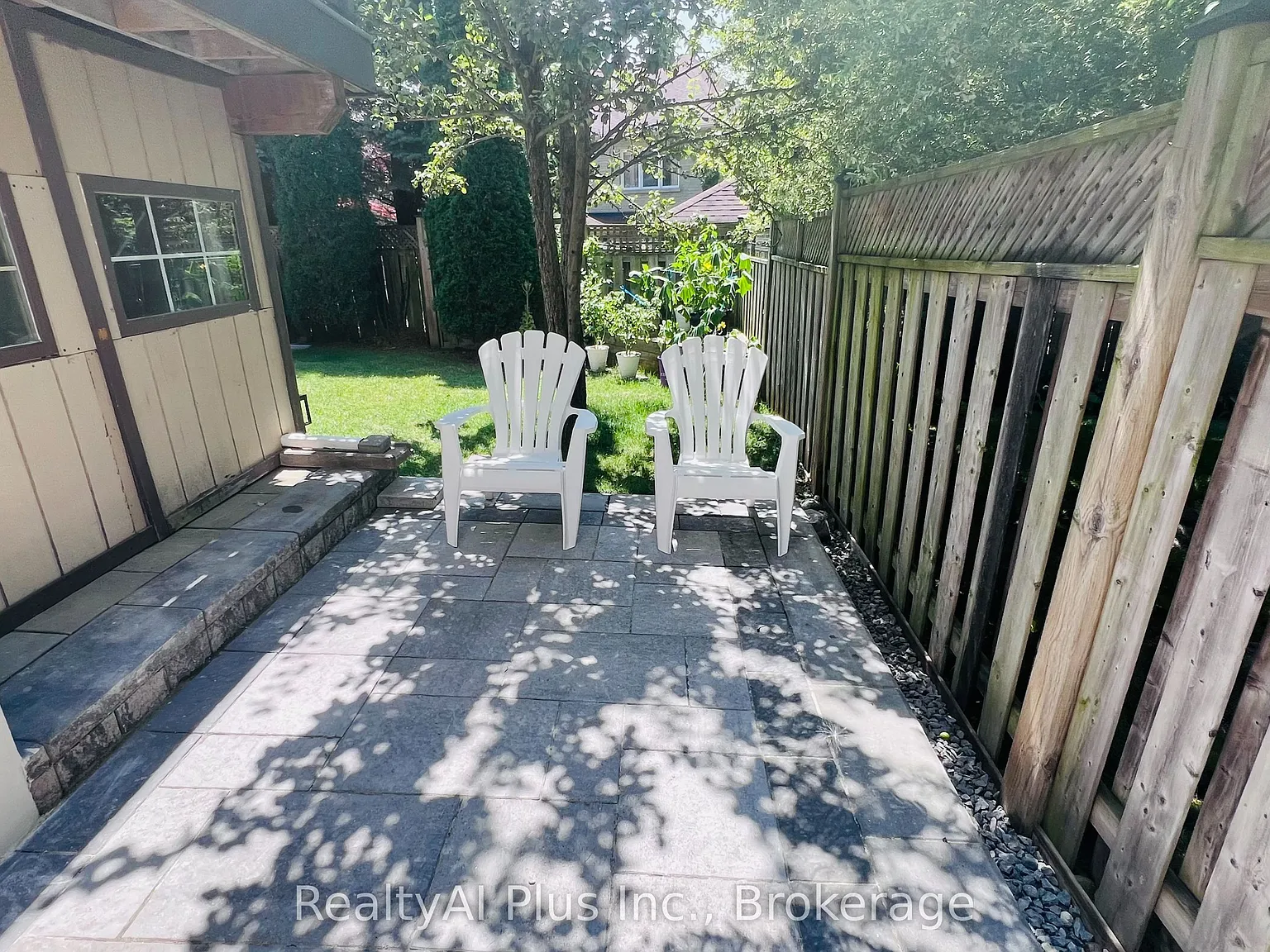 4 bed, $2,300 — Photo 4