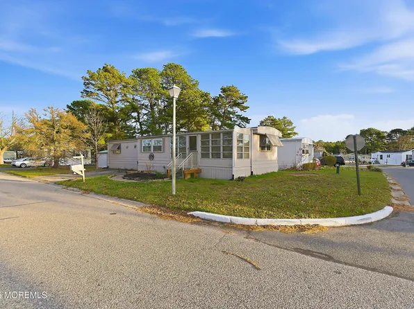 27 Martin Drive, Whiting, NJ 08759