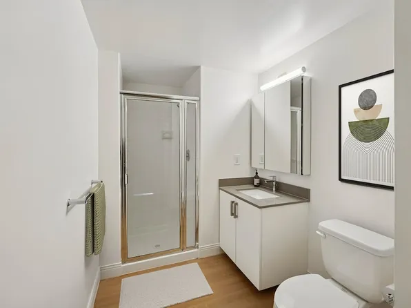 4-75 48th Avenue image 11 of 52