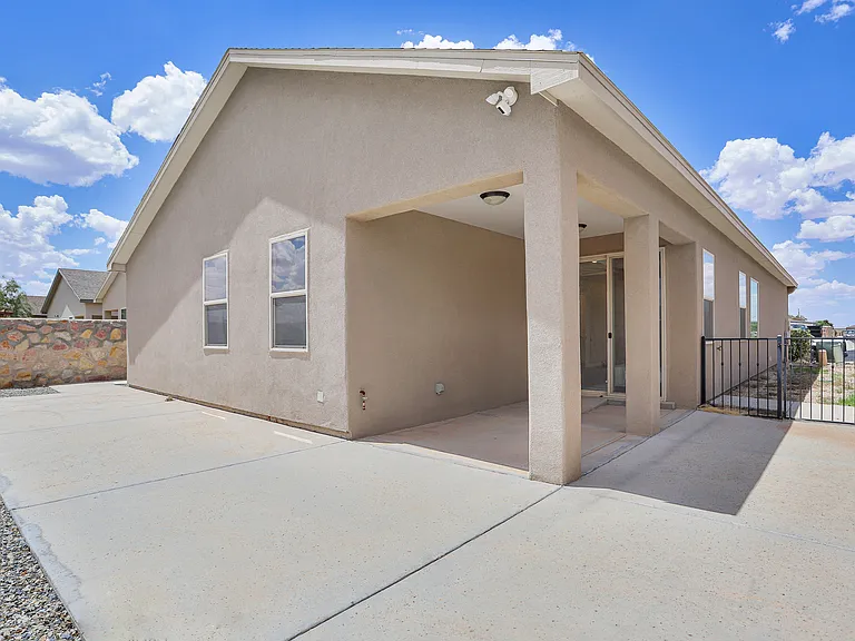 4758 Lotus Ave — Photo 5