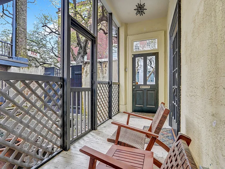 108 E Harris St — Photo 2