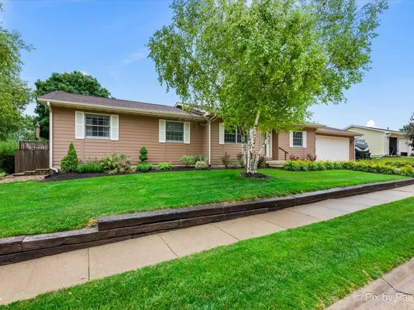 460 N Hickory St, Waterman, IL 60556