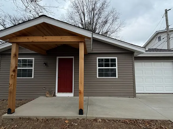 322 Short St, Red Bud, IL 62278